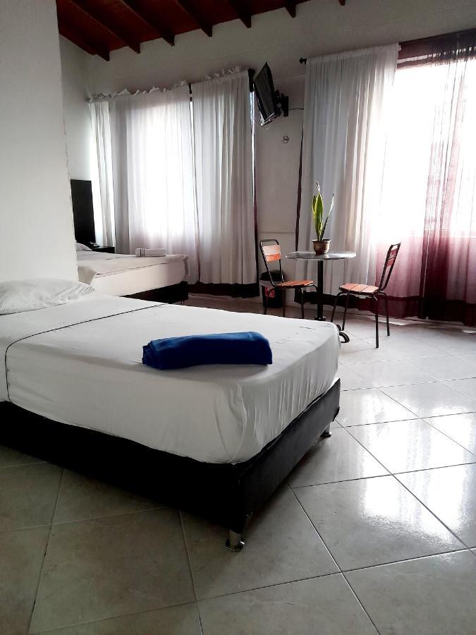 Hotel Saint John ميديلين المظهر الخارجي الصورة