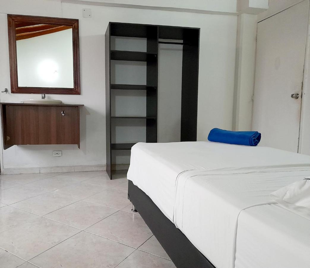 Hotel Saint John ميديلين المظهر الخارجي الصورة