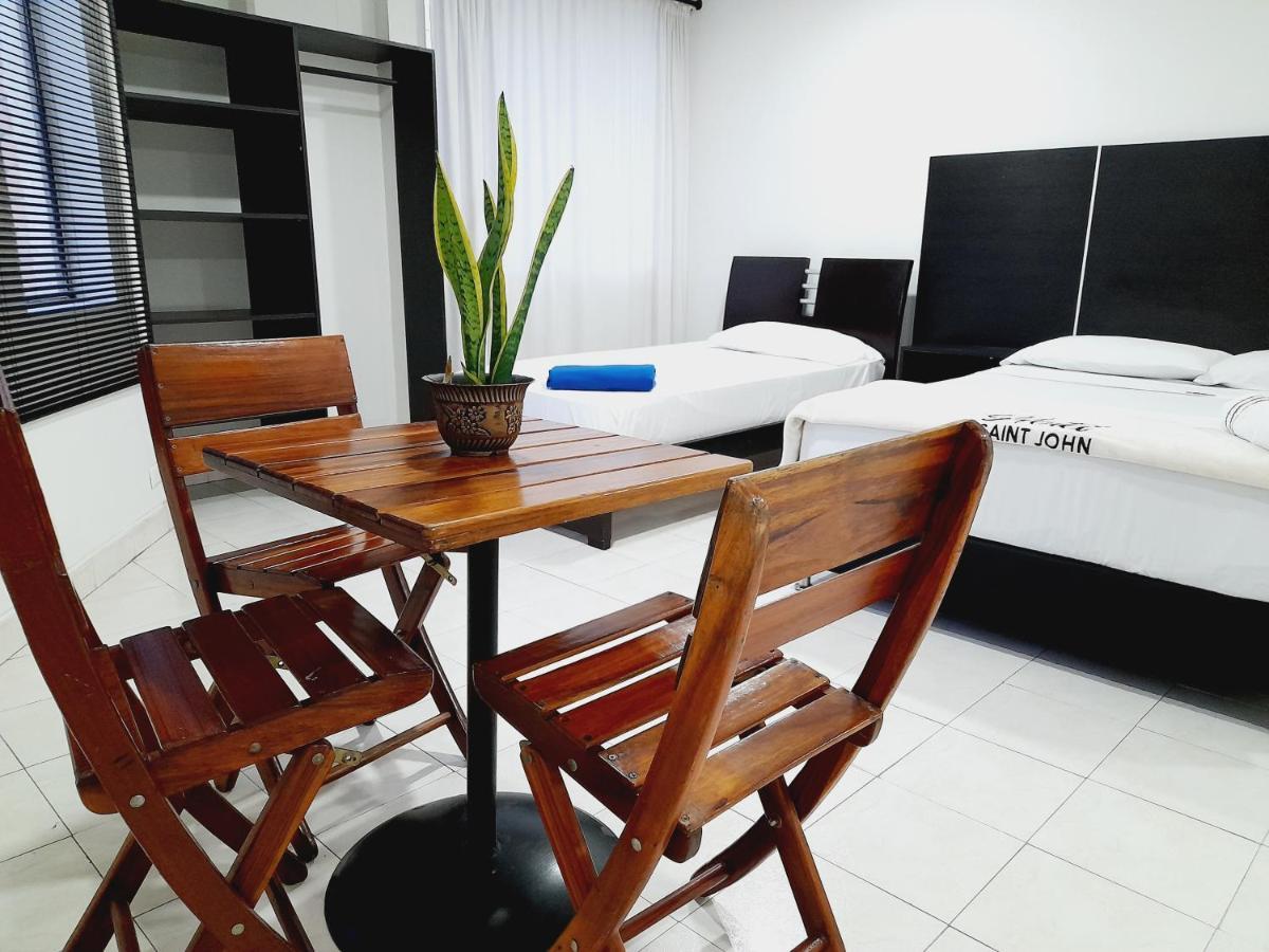 Hotel Saint John ميديلين المظهر الخارجي الصورة