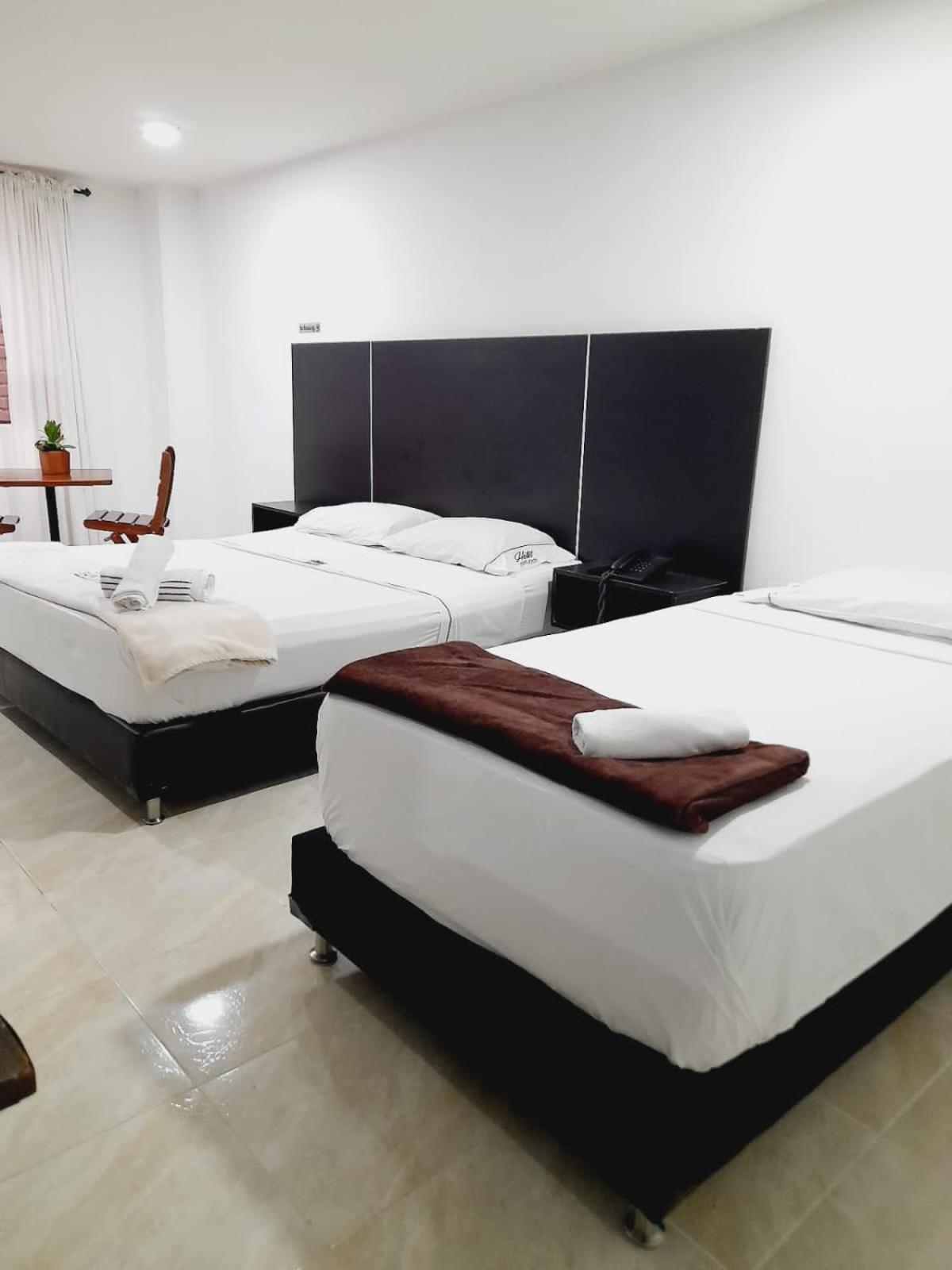 Hotel Saint John ميديلين المظهر الخارجي الصورة