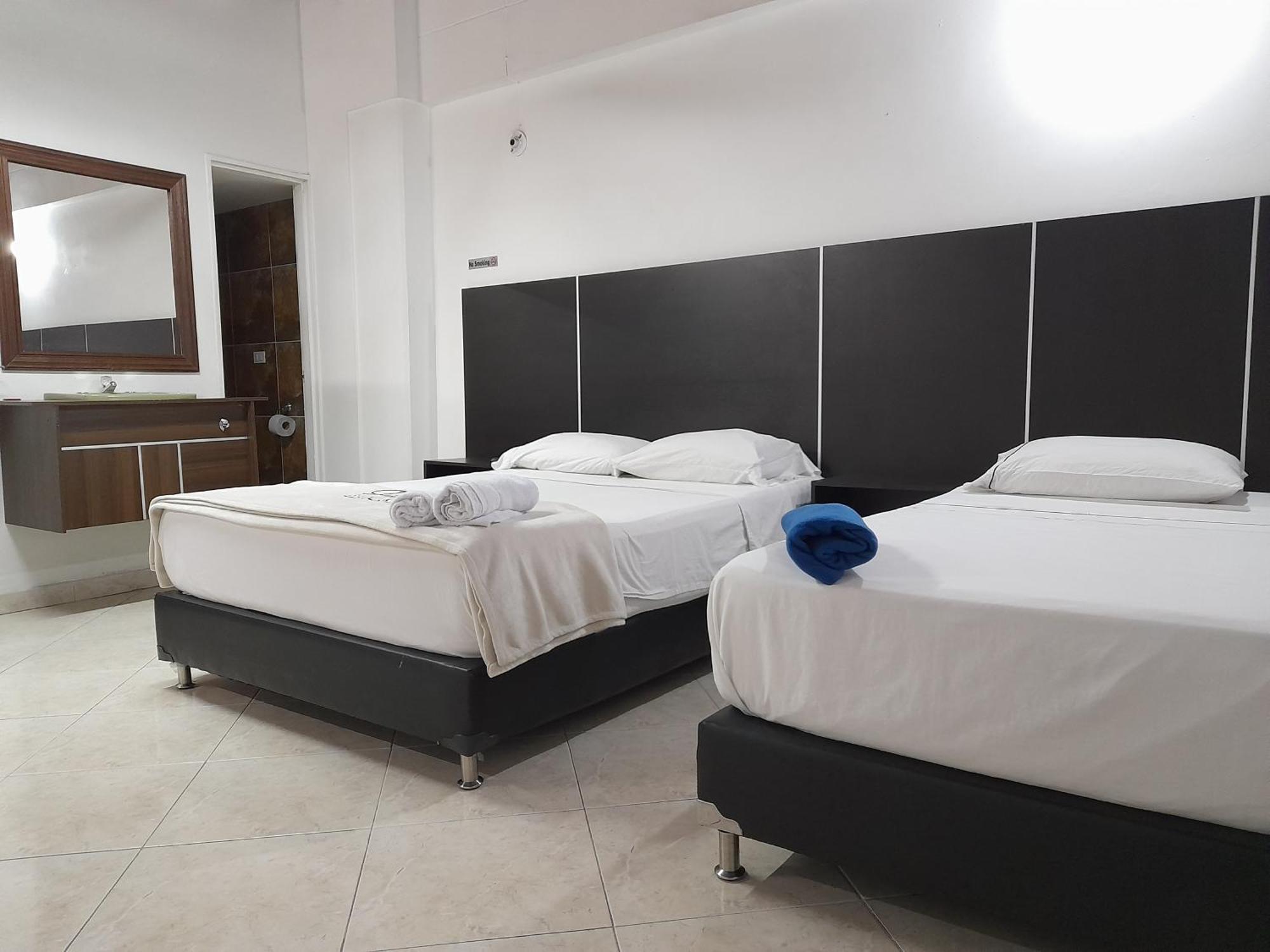Hotel Saint John ميديلين المظهر الخارجي الصورة