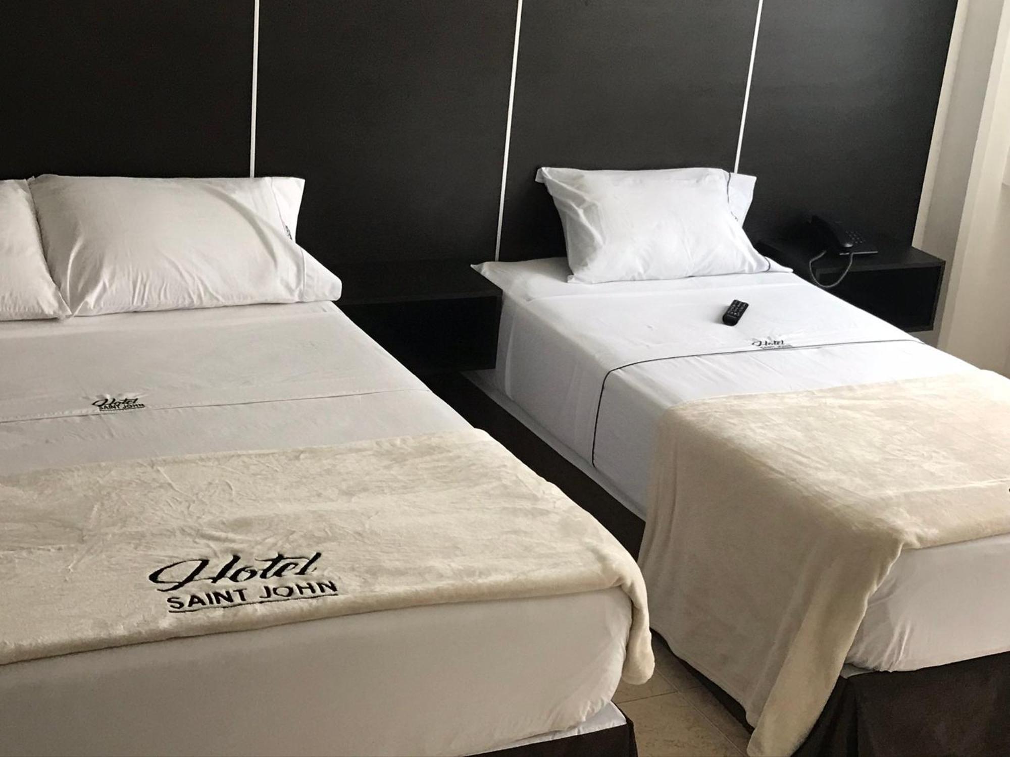 Hotel Saint John ميديلين المظهر الخارجي الصورة