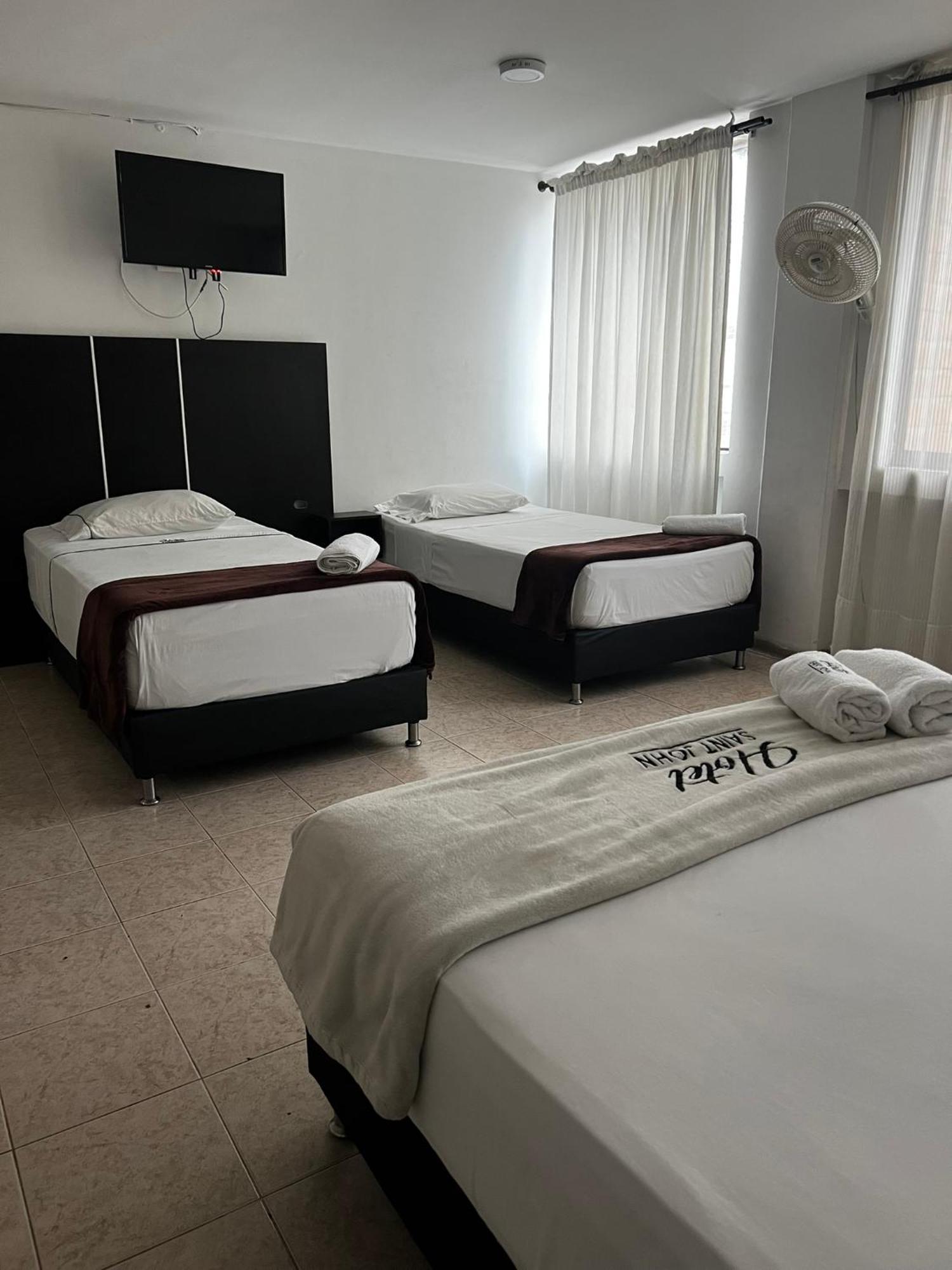 Hotel Saint John ميديلين المظهر الخارجي الصورة