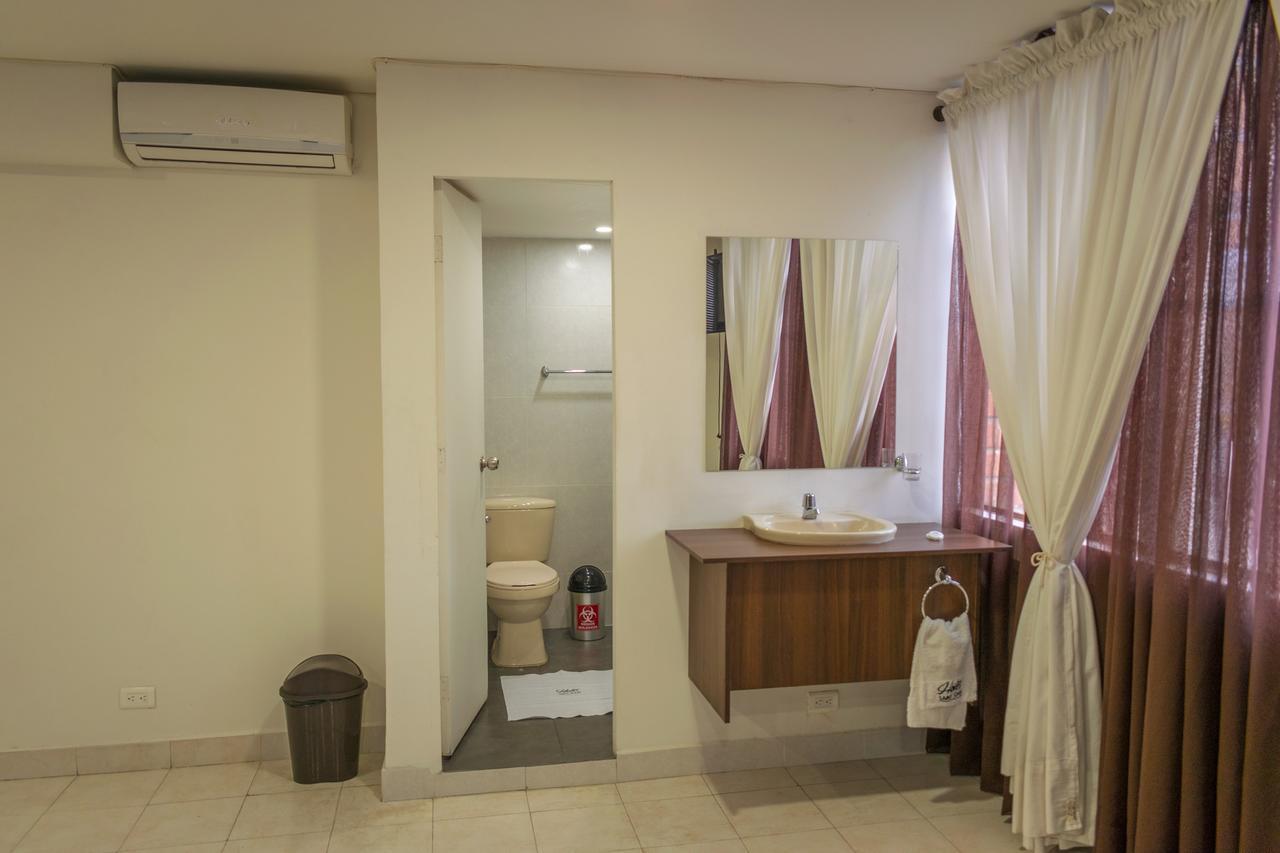 Hotel Saint John ميديلين المظهر الخارجي الصورة