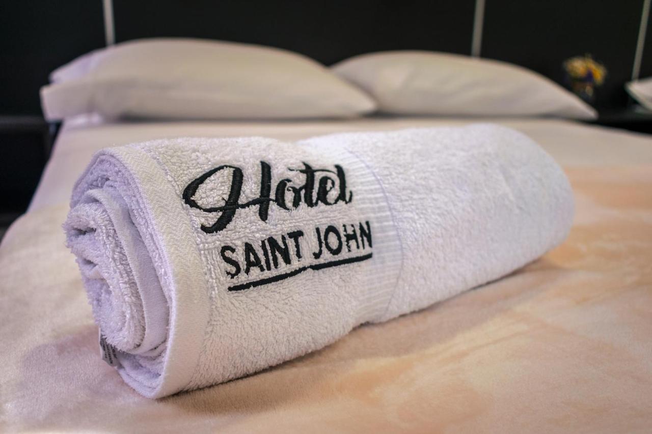 Hotel Saint John ميديلين المظهر الخارجي الصورة