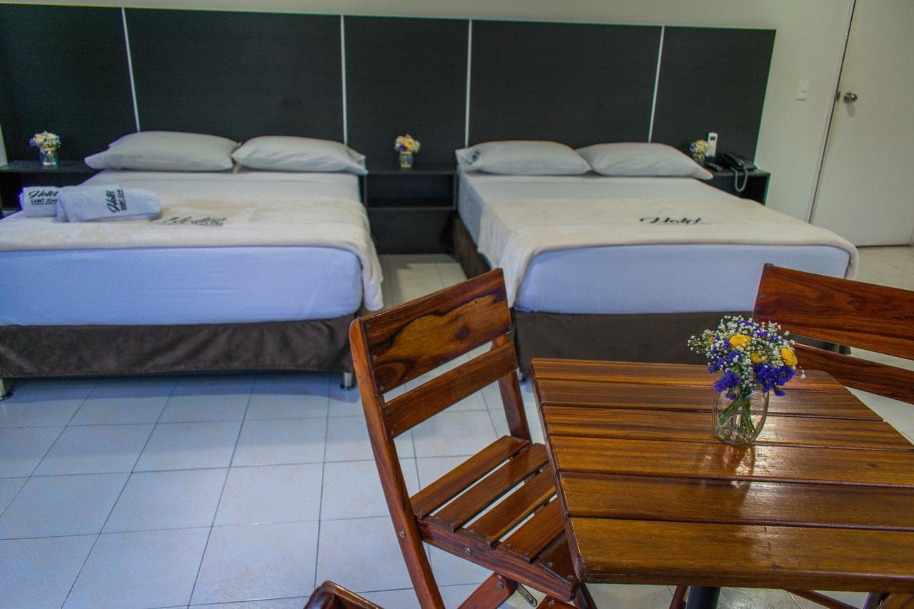 Hotel Saint John ميديلين المظهر الخارجي الصورة