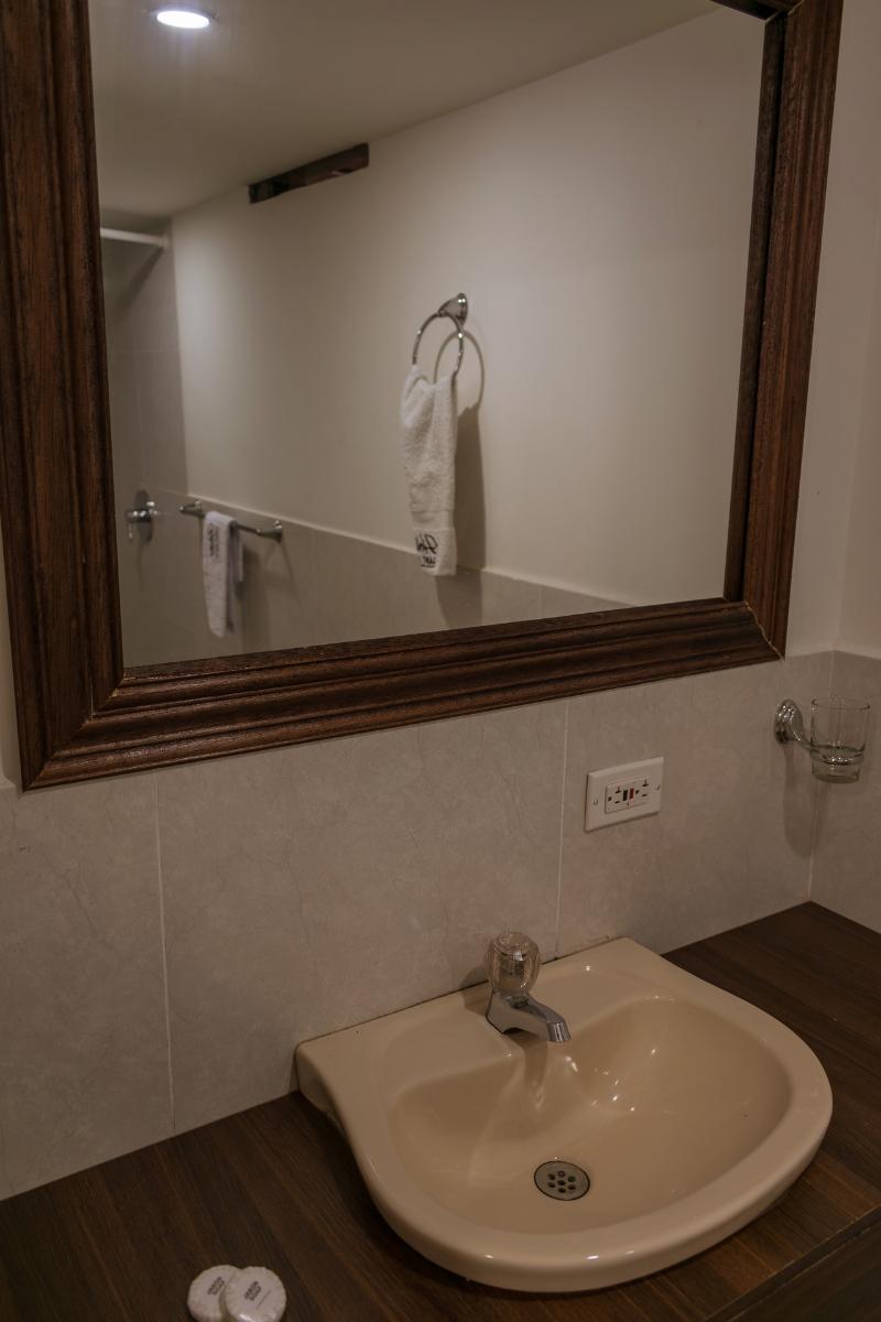 Hotel Saint John ميديلين المظهر الخارجي الصورة